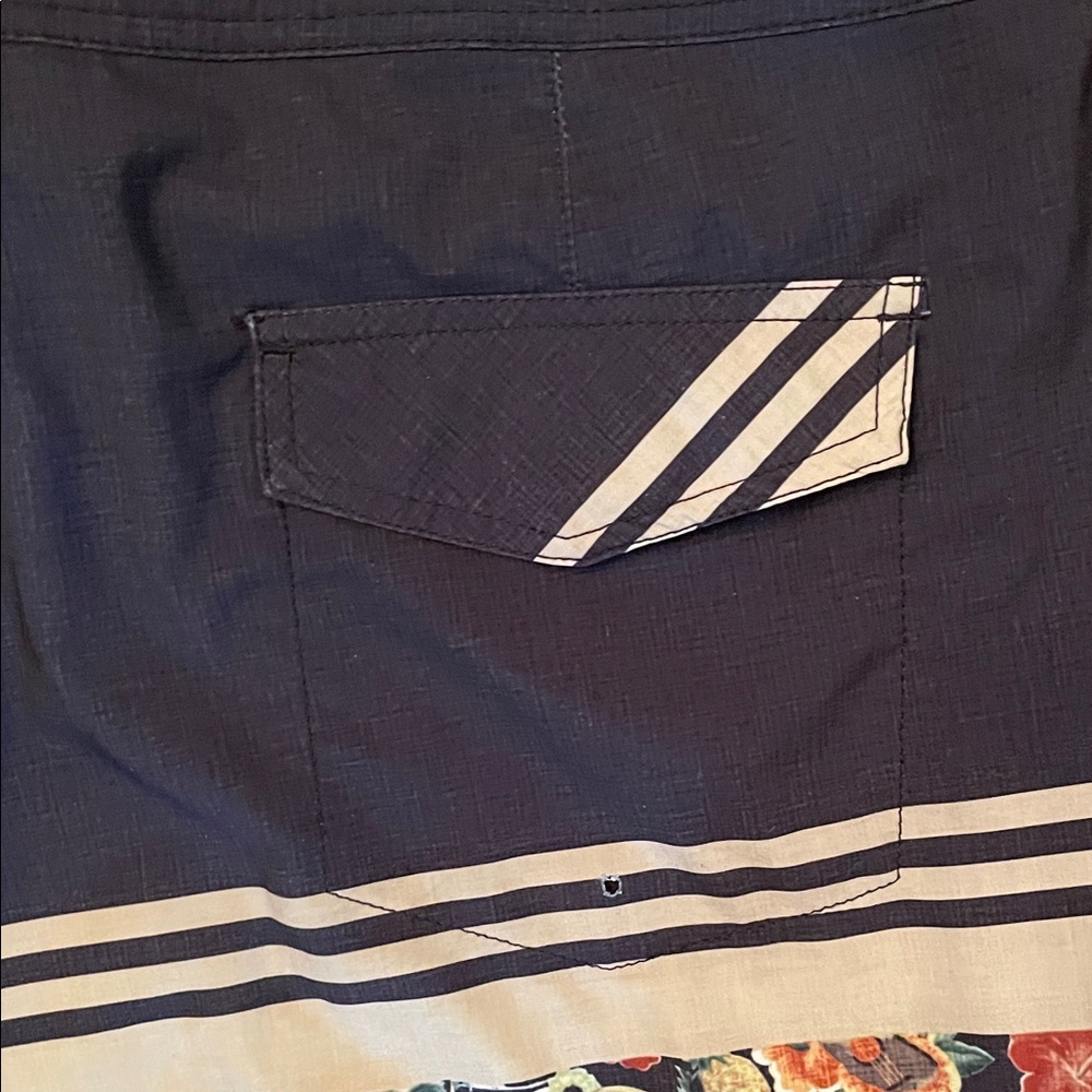 MAUI AND SONS Y2K Retro Black Tropical Print Men's Summer Holiday Swim Trunks - Picture 10 of 15